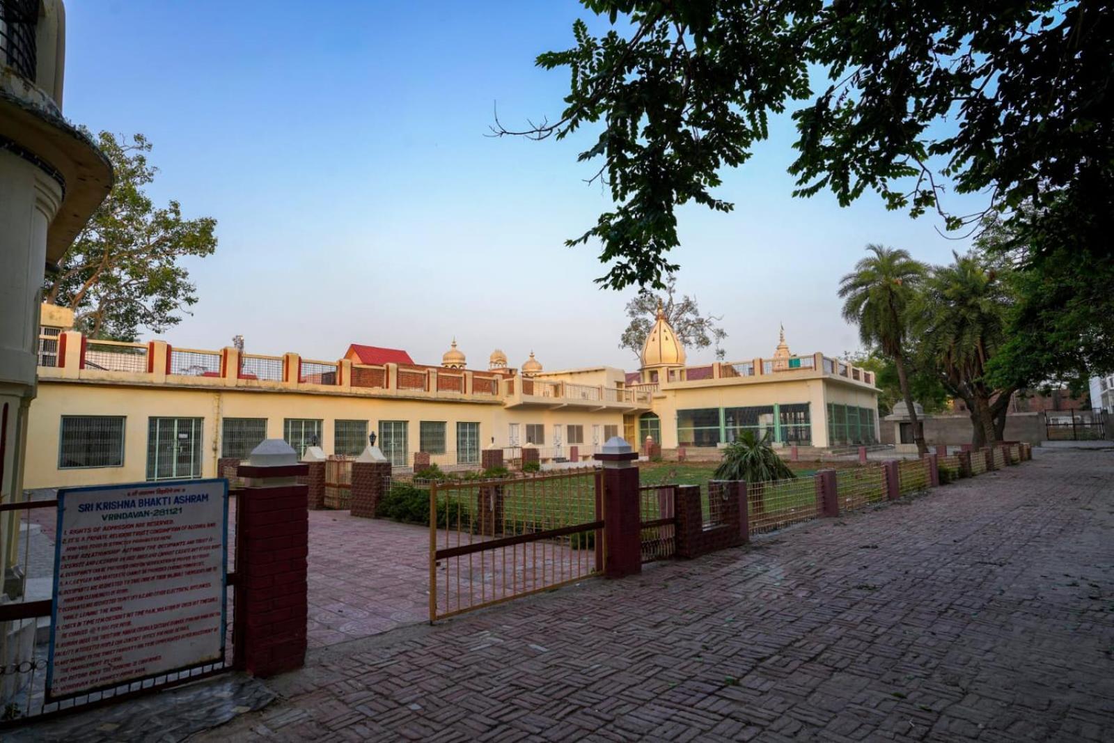فندق Shree Krishna Bhakti Ashram Vrindāvan المظهر الخارجي الصورة